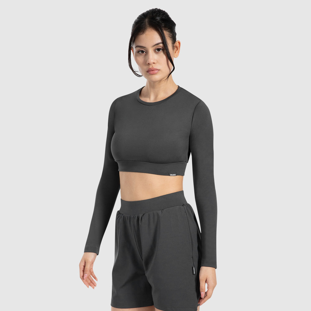 Long-sleeve T-shirt